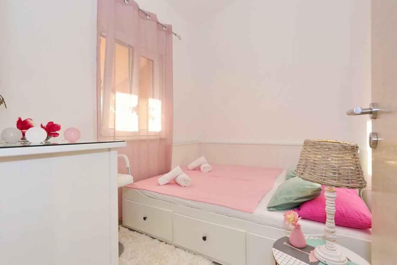 Villa Nivel Vir Exteriör bild